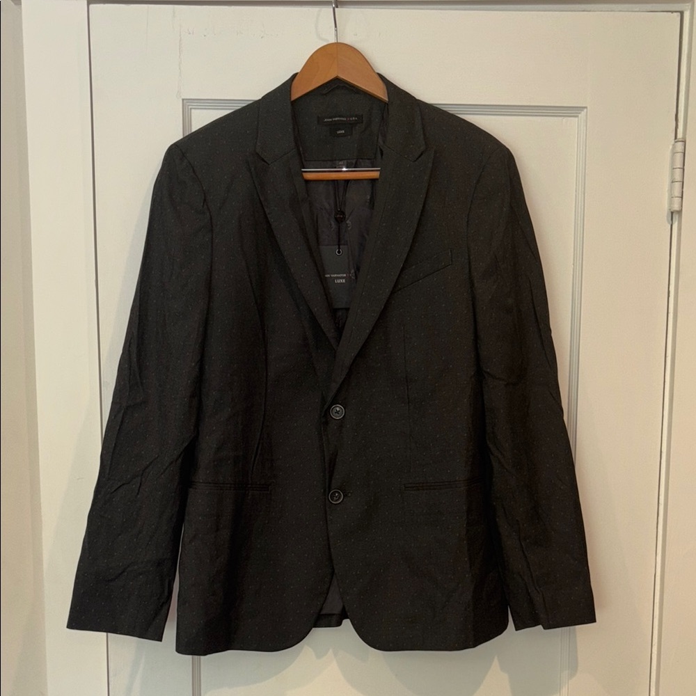 NWT John Varvatos Charcoal Blazer wTuxedo detail and Classic Silhouette - 42